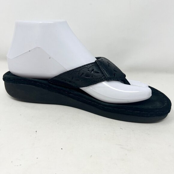 Easy Spirit Womens Black Laser Cut Knot Thong Sandal Size 8 M - Picture 5 of 9